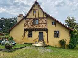 Rare & Unique Farmhouse from the 15C with Guest Annex